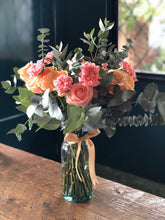 Cargar imagen en el visor de la galería, Silvātica Roses - en Base